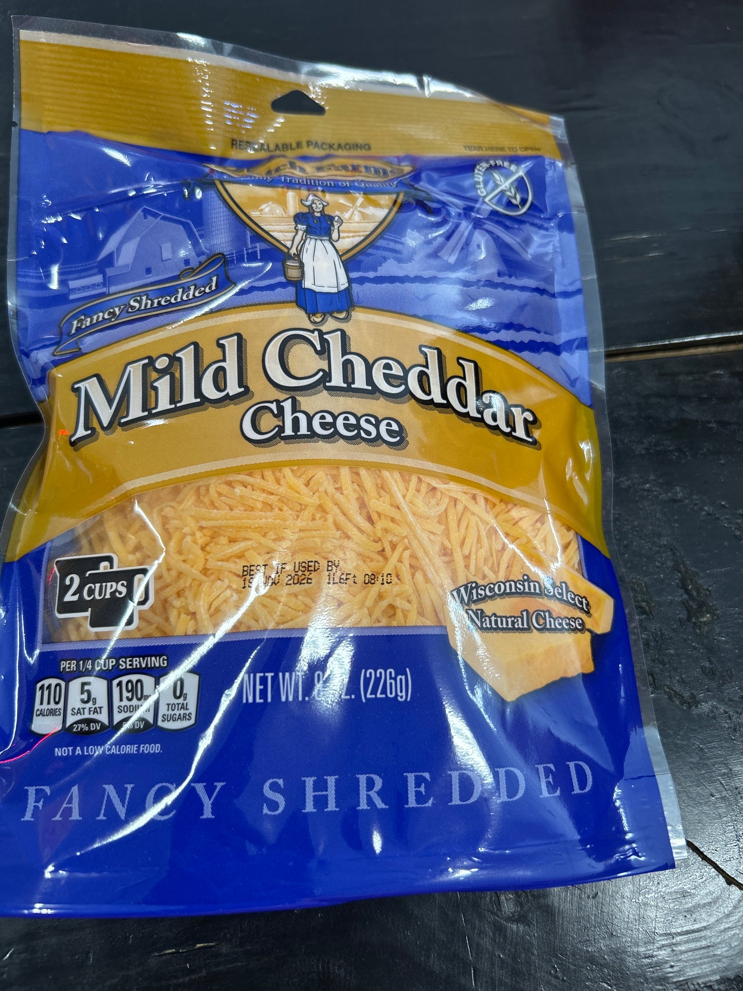 Dutch Farms Mild cheddar 8oz