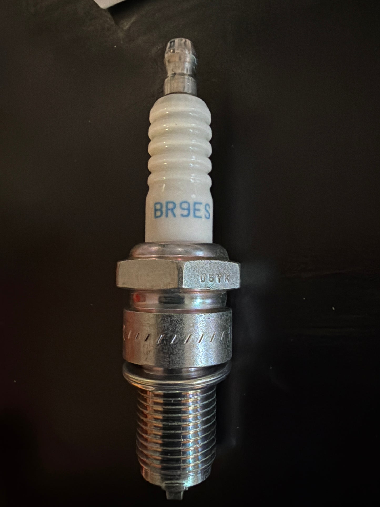BR9ES Spark Plug