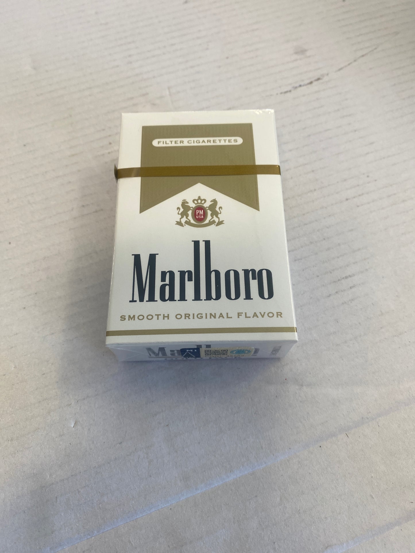 Marlboro Gold Cigarettes