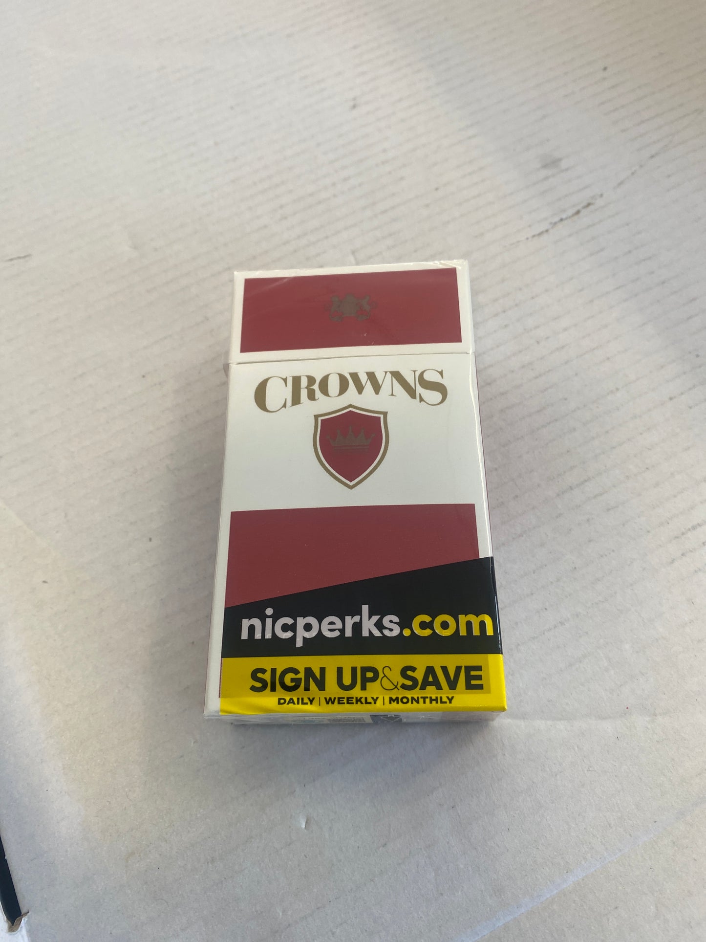 Crowns Royal Red 100s Cigarettes