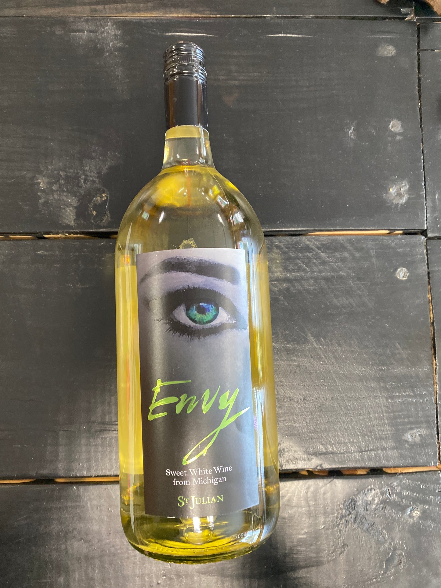 St Julian Envy 1.5 Liters