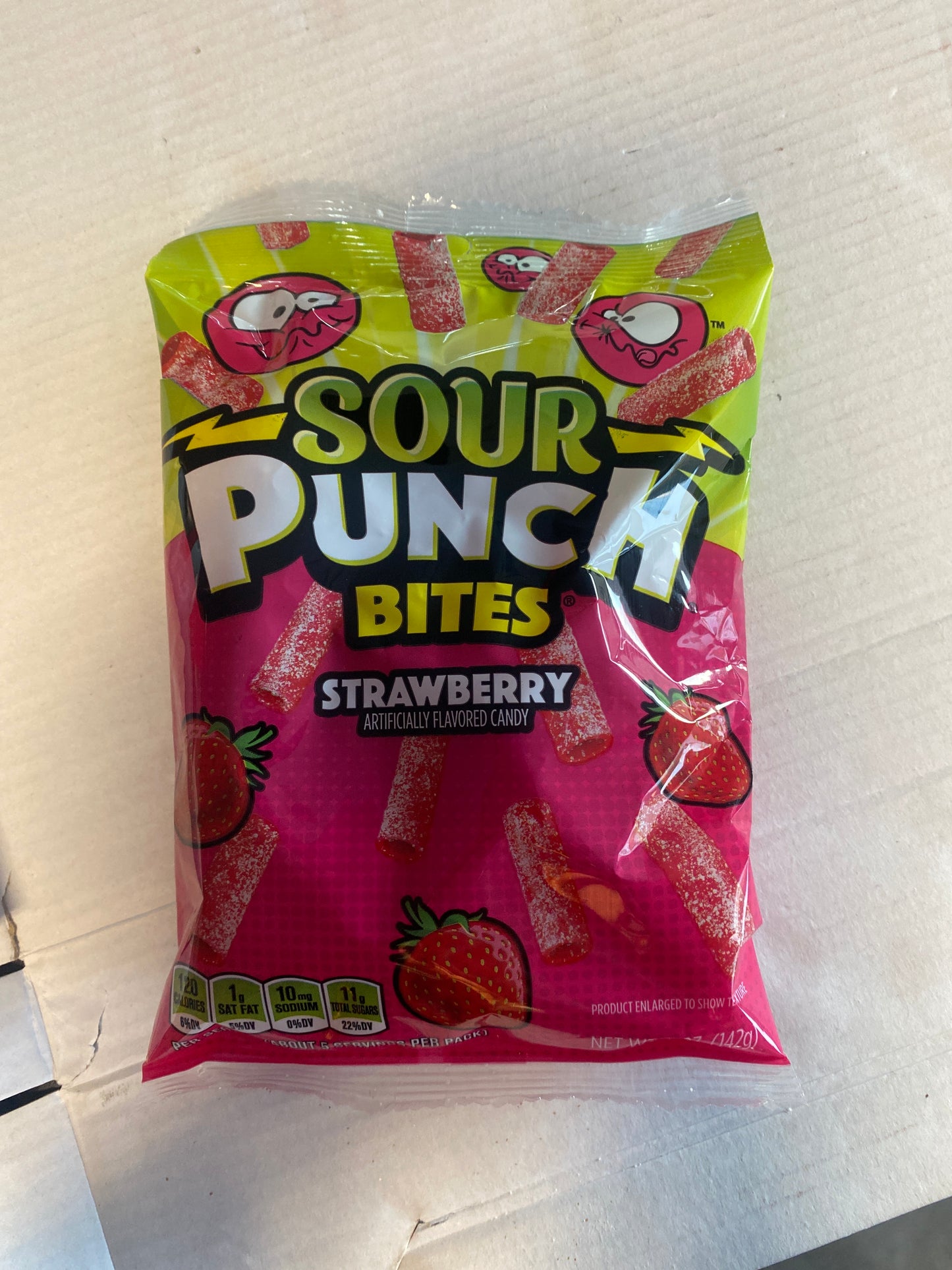 Sour Punch Bites Strawberry 5oz
