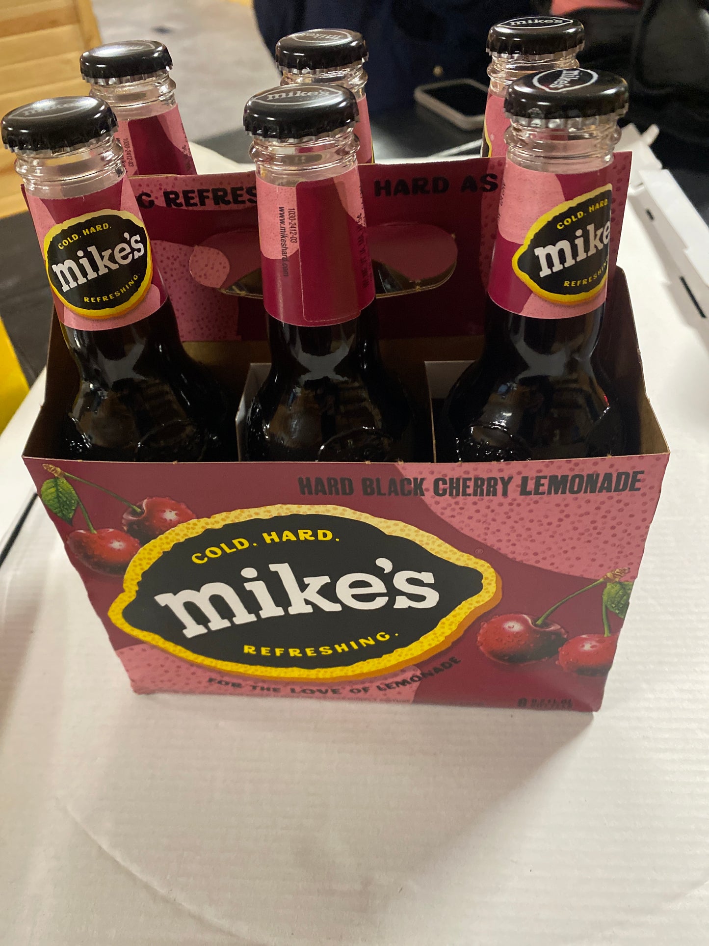 Mike’s Cherry Lemonade 6 Pack 12oz Bottles