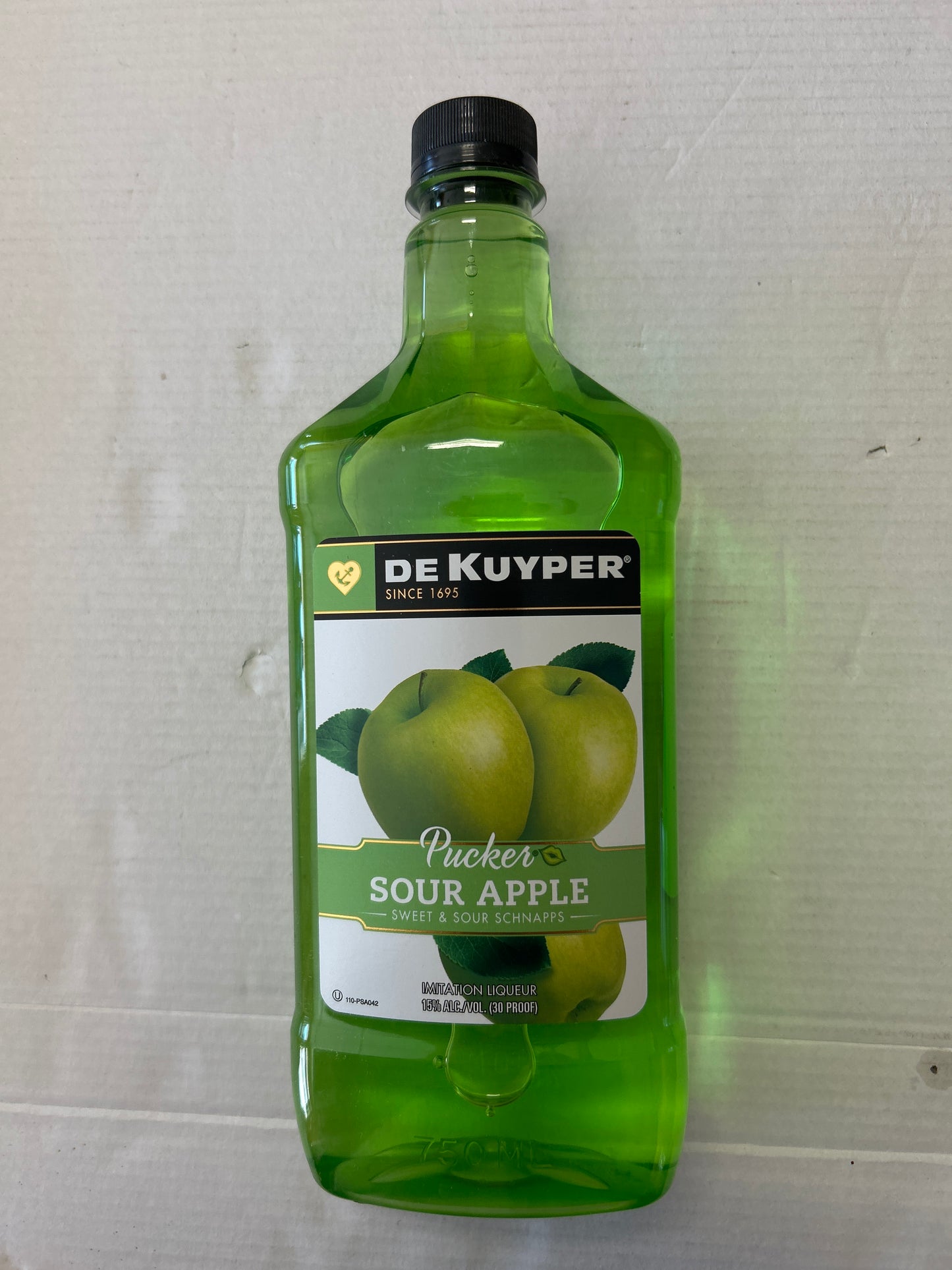 DeKuyper Pucker Sour Apple 750ml