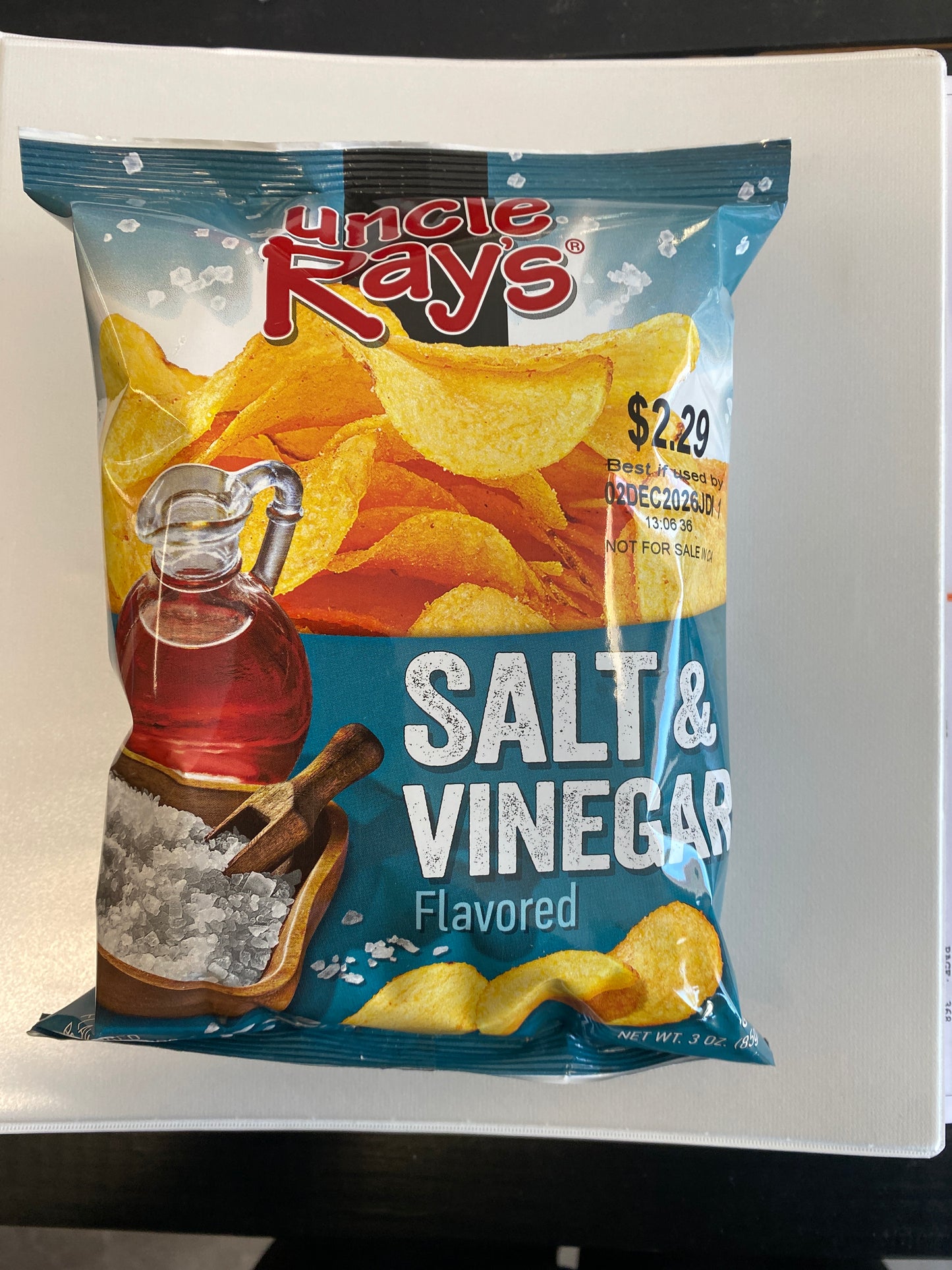 Uncle Rays Salt and Vinegar 3oz